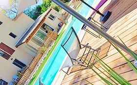 Appartement jacuzzi privé à 3 minutes cité médiévale